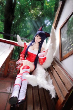 cosplay-soul:  Ahri | League of Legends