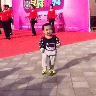 sizvideos:  This little Chinese kid stole the show (full video)