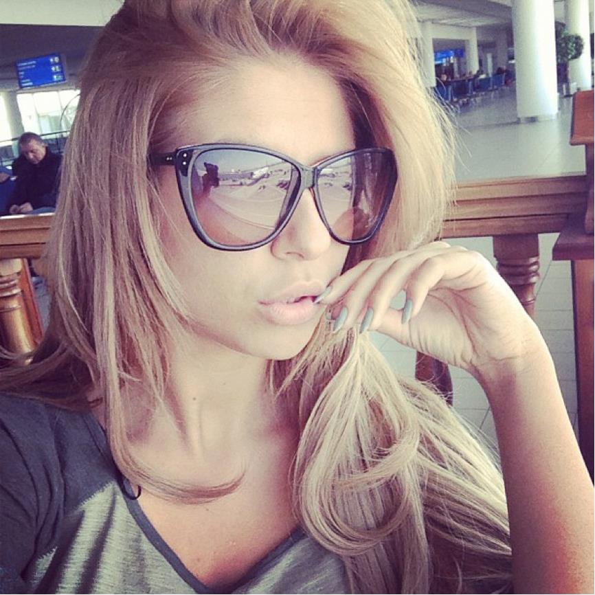 perfectfuckingbarbie:  Its Barbie, Bitch!