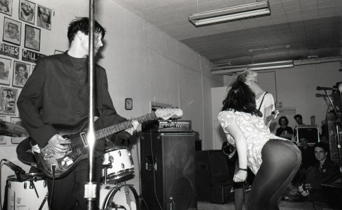 Sex suicidewatch:  Bikini Kill - Nov. 16, 1991. pictures