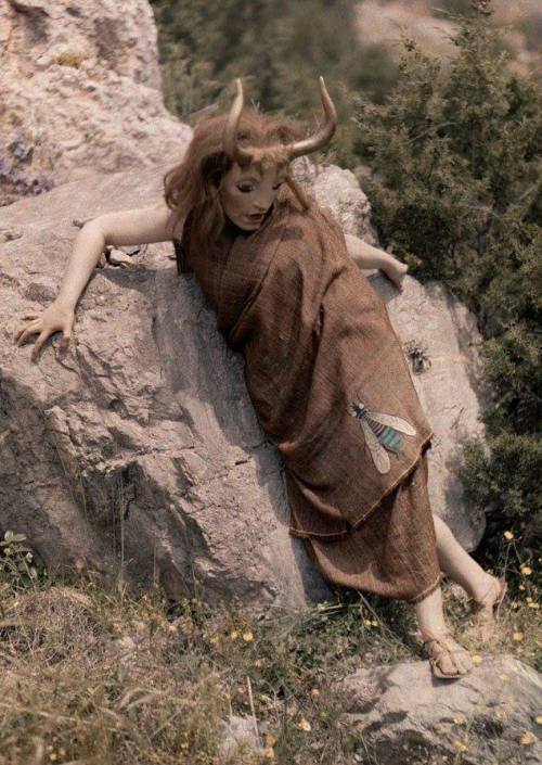 quatermasspitt: Io transformed into a heifer - Aeschylus’ Prometheus Bound - 1930 Delphic Fest