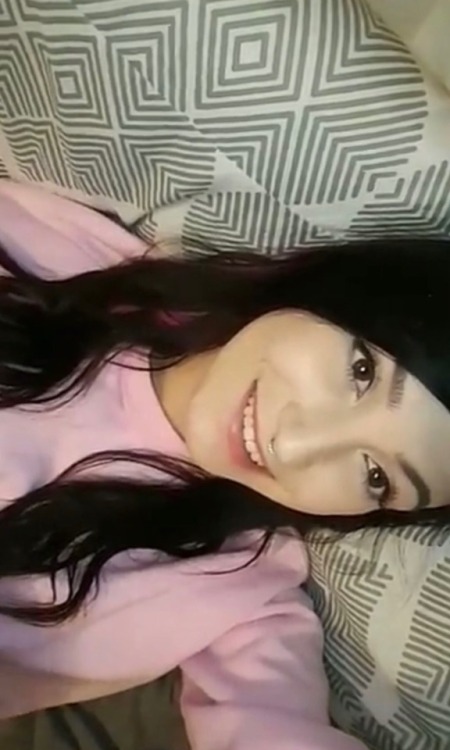 findom97best: Hahaha I lay around while your pathetic worthless sissy tiny clitty loser ass works ha