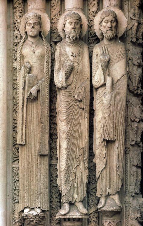 idhangthatonmywall: Sculptures on the jambs of the west facade of Chartres cathedral, c.1193