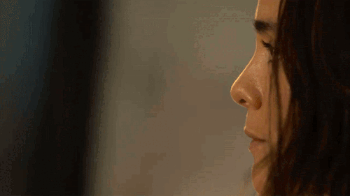 Alice Braga And Peter Gadiot As Teresa Mendoza And James Valdez In QUEEN OF THE SOUTH 2x03 || 5x02