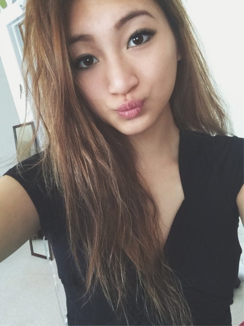 Porn yummmyasians:  http://instagram.com/wowwoohoo photos