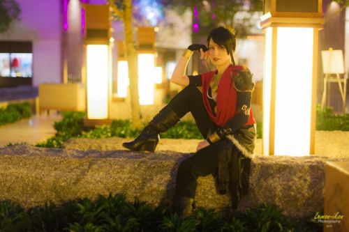 tifaia:Squeeballs! More Morrigan pics! :DI love my Vulcan gang sign at the end. That is probably my 