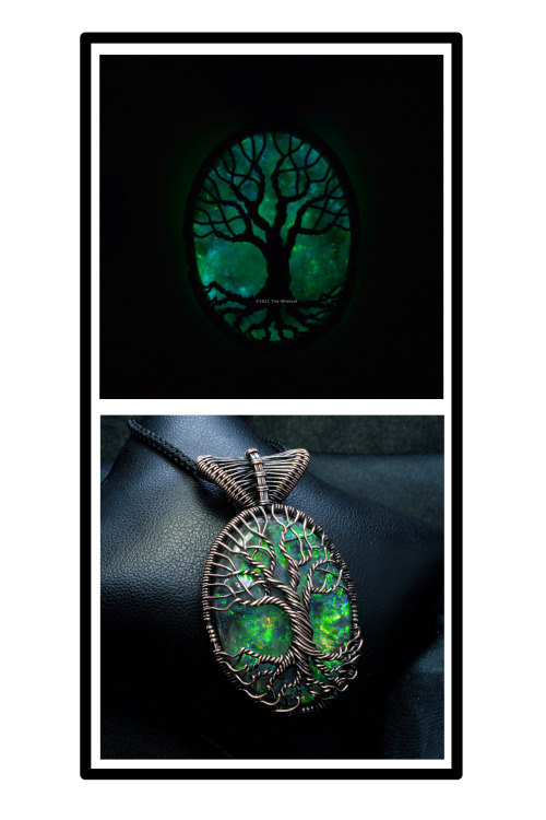 See more photos&hellip;This necklace pendant was handmade with antiqued copper wire. Set behind the 