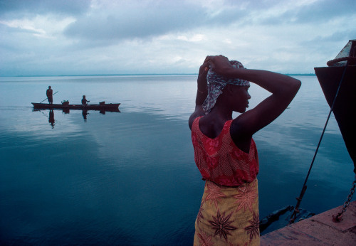 bruno barbey. gabon. 1984