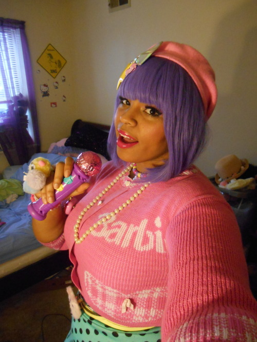kitsunefantasy:My Barbie themed outfit~! I felt hella cute and I found a new furry friend at the thr