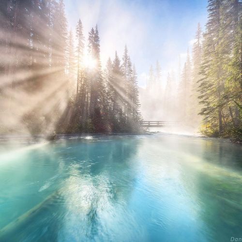 bluishness:  “Emerald lake, Canada. My Rockies fall workshop goes on! Danielkordan.com #Canada #lake