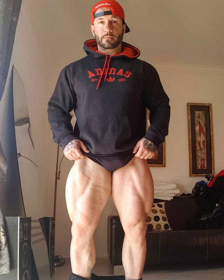 muscular guys, bodybuilders and my states of soul.