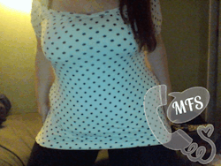 missfreudianslit:  What is Miss Fiona wearing today?  more dots