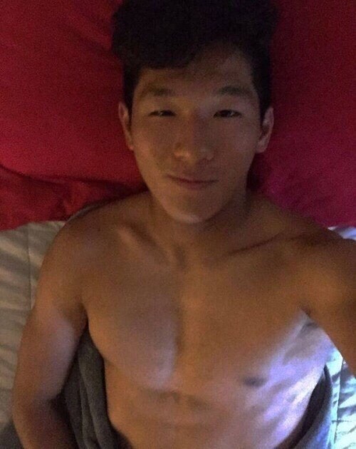 alllung: adambigjj: HK big dick 23 years in TSW 壞壞的
