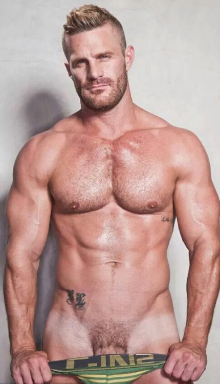 mystraightfriend:  Mystraightfriend.tumblr.com