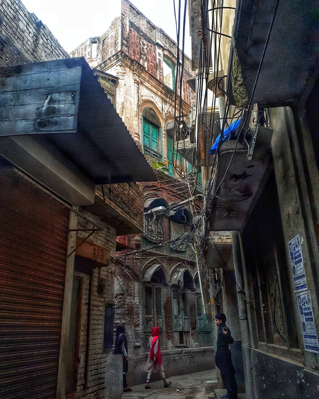 farhanshk:  Challa ki labda phire. (at Walled City of Lahore)