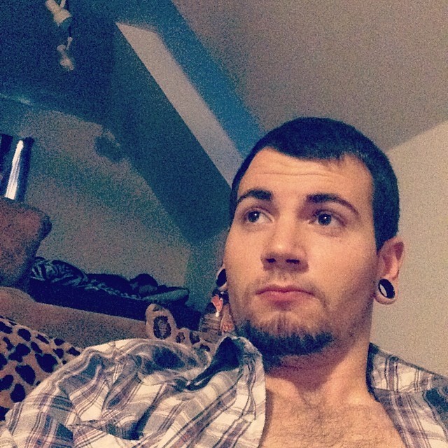 haveyouseenadam:Can’t stop watching American horror story season 3 on iTunes #whyisitsogood