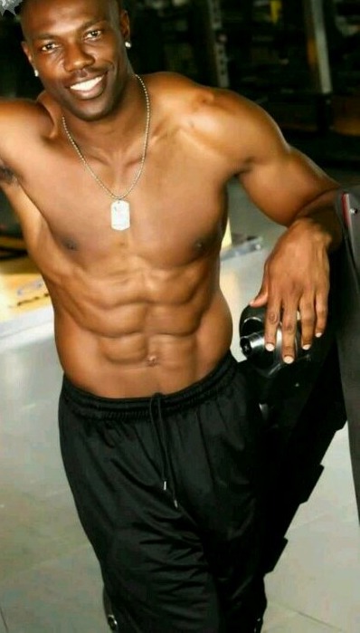 Sex creamgetdamoney:Terrell Owens http://creamgetdamoney.tumblr.com/ pictures