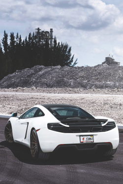 stayfr-sh:  McLaren MP4-12C ADV1.501 | SF