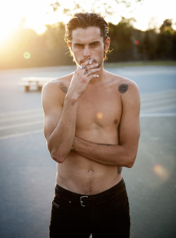 thedylanrieder:  Finally found this picture in good quality and it looks amazing