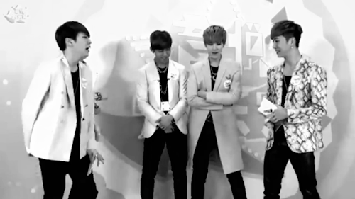 Yongguk Keeps Loosing To Himchan Eomma In 'paper,rock,scissors'
