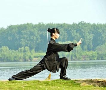 taichiswords:  In self-defense arts, Tai Chi takes softening opponent as the principal