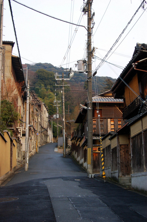 wooden houses An alley of old wooden houses in Kyoto.By : non-euclidean photography