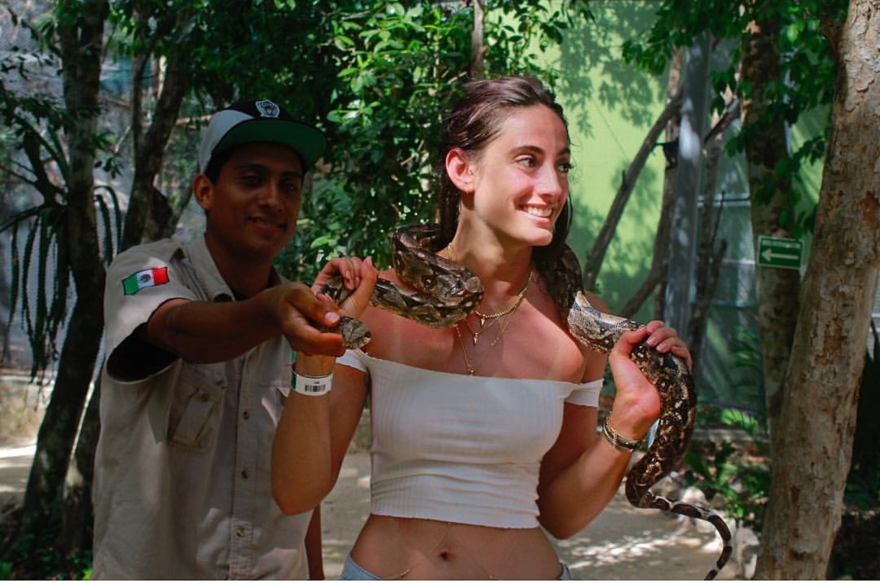seethru-and-pokies:  [Request] Snake Handler http://tiny.cc/iyqtiy