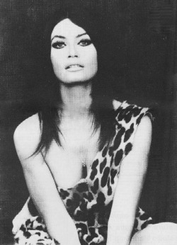 opalinedream:  Marisa Mell