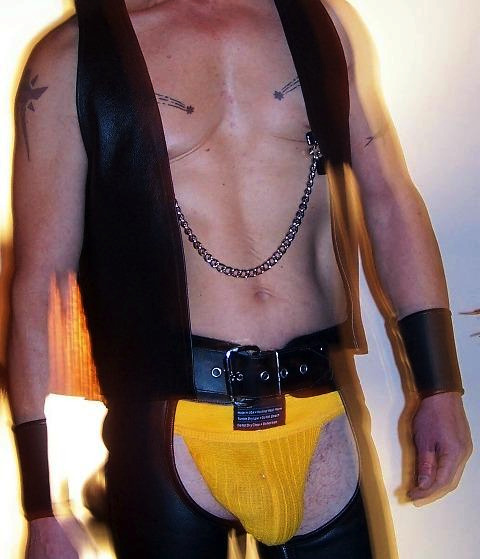 cbtplayer64:  yellow jock  thirsty anyone?? 