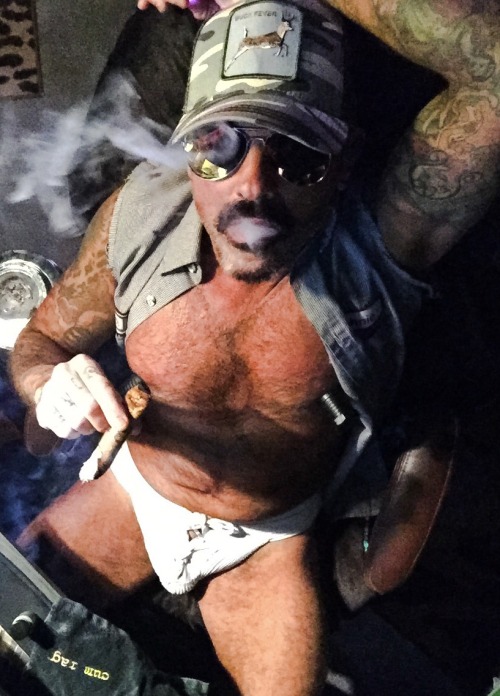 mydaddymen:  more?http://mydaddymen.tumblr.com/post/153496281211
