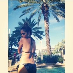 mizzjasminevillegasnewz:  I miss u Miami #klzblz