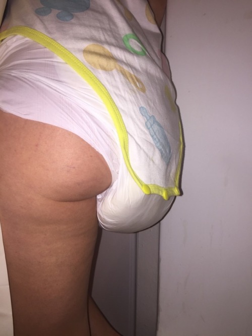 babytabbycat: For the anon who wants me to post wetter diaper pictures