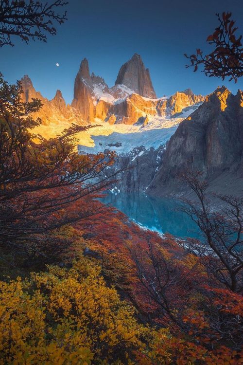 j-k-i-ng:“Laguna Sucia” by | Marco GrassiMt. Fitz Roy, El Chalten, Argentina