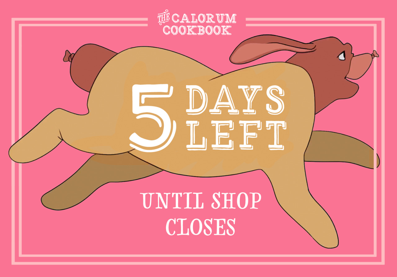 👑 5 DAYS LEFT 👑There are only five days left until our shop closes! This racing Hot Dog Hound by Sheridan (Lizzidanart on Twitter) won’t stop until you’ve grabbed your copy![ID: A pink graphic with the text that reads “5 days left until shop closes.” The five  is emphasized in size. Behind the text is a drawing of a Basset Hound running. It’s body is made of hot dog bread, while its head, ears, and tail are made of a sausage and forms the look of a hot dog. There is a light pink border around the photo with text reading ‘The Calorum Cookbook’ at the top of the graphic. END ID.] #dimension 20 #a crown of candy #fanzine