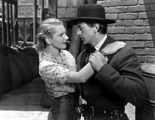 Gary Cooper and Jean Arthur in The Plainsman (1936)