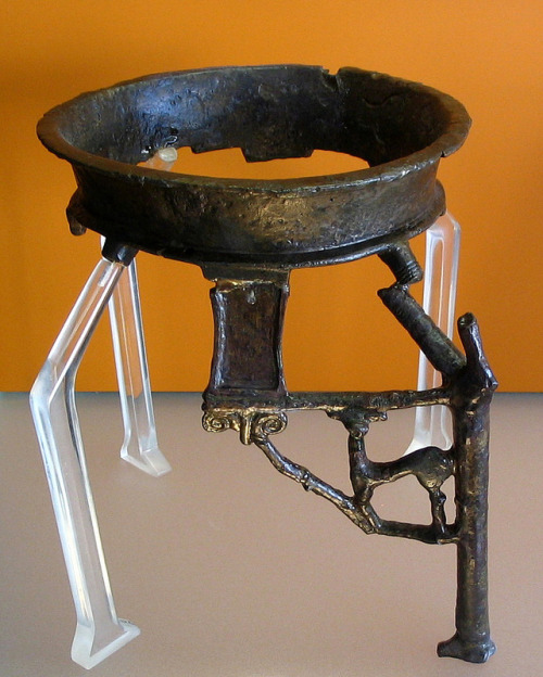 haru-mejiro:1. Bronze stand of Cypriot type originally having four meshwork legs with animal represe