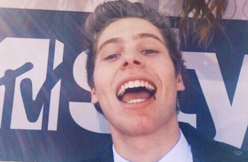 wanderingluek:  Just a small collection of under appreciated luke moments 