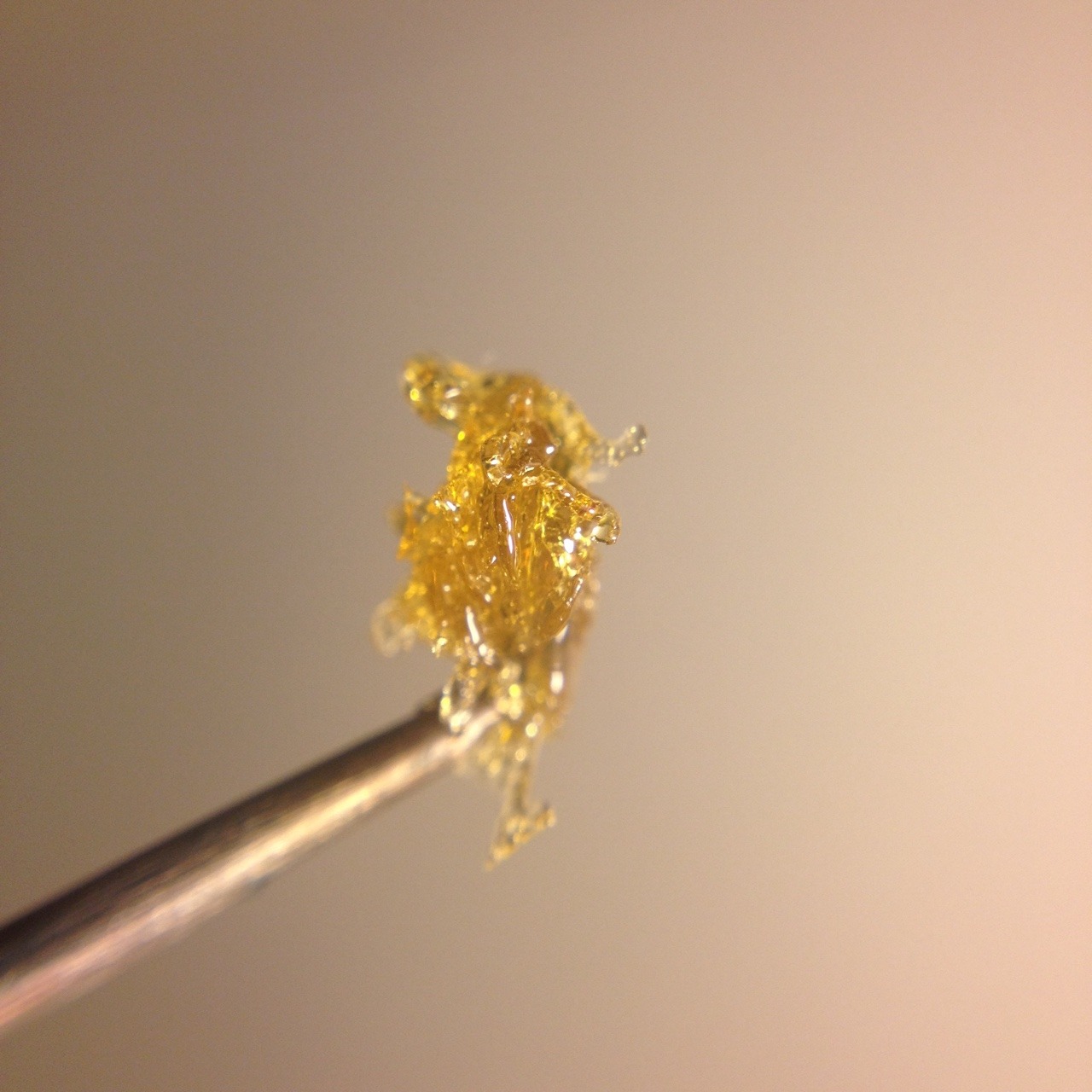 shine-my-way:  Phantom Og flower rosin made with love, making this stuff is so rewarding.