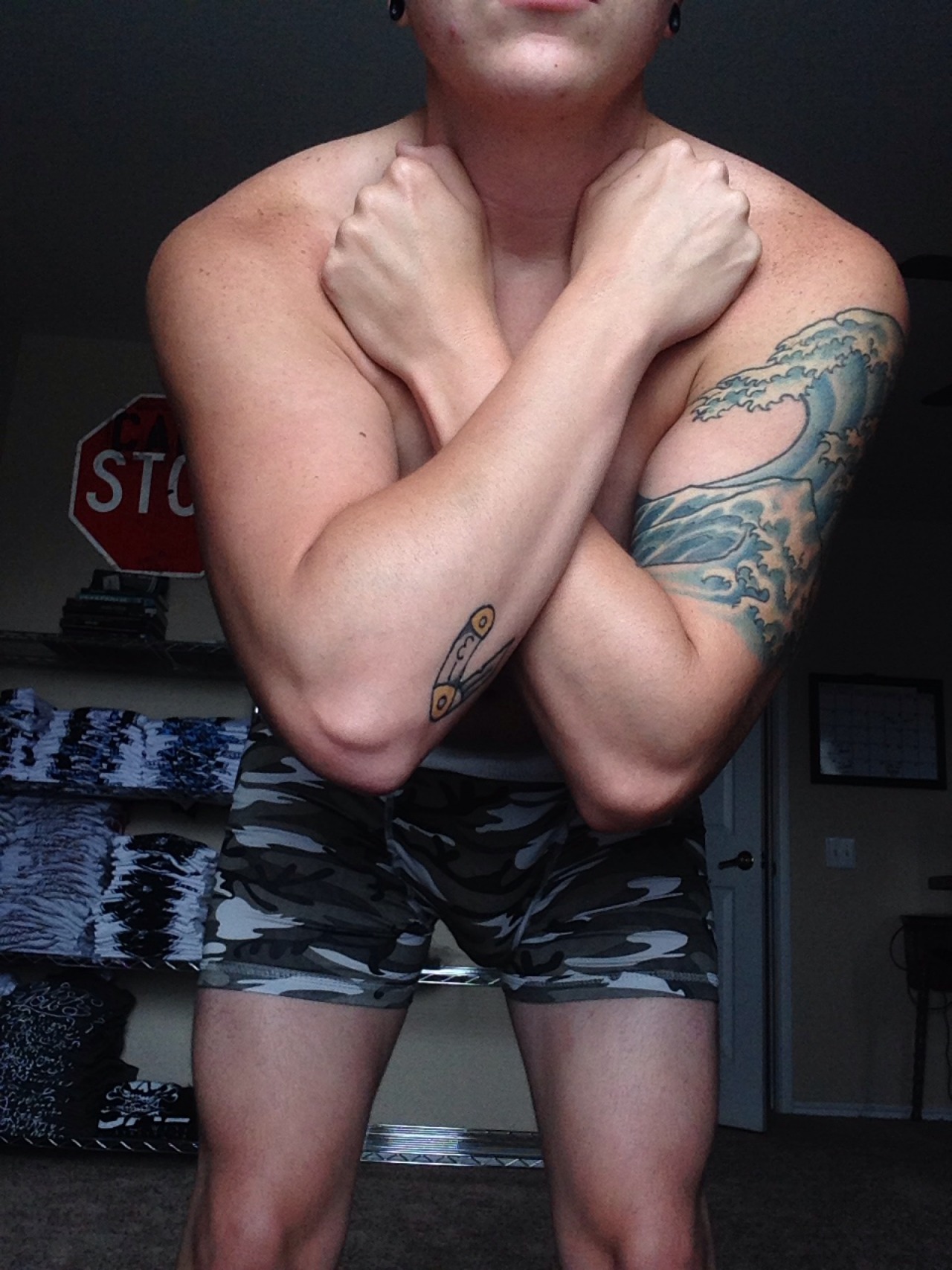seethestarsablaze:  Be proud. Stay strong. Love yourself. 