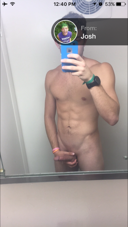 bumble-baits:Another hot stud who couldn’t wait to show off.