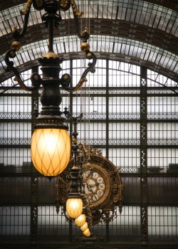 gatsbywise:  forthepleasureofmylife:  Musée d’Orsay Paris Photo: Dieter Krehbiel   The Musée d'Orsay is a museum in Paris, housed in the former Gare d'Orsay, a Beaux-Arts railway station built between 1898 and 1900.