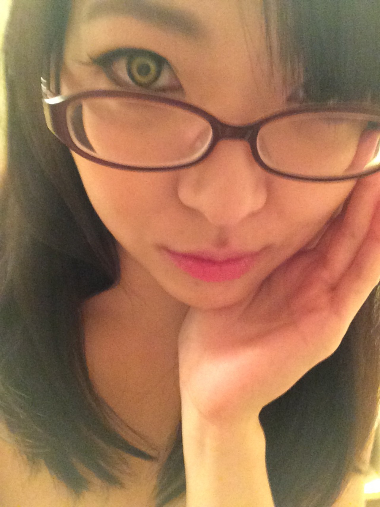 sekushipaichi:  Bespectacled, crazy-eyed and only half-done, but still lookin’