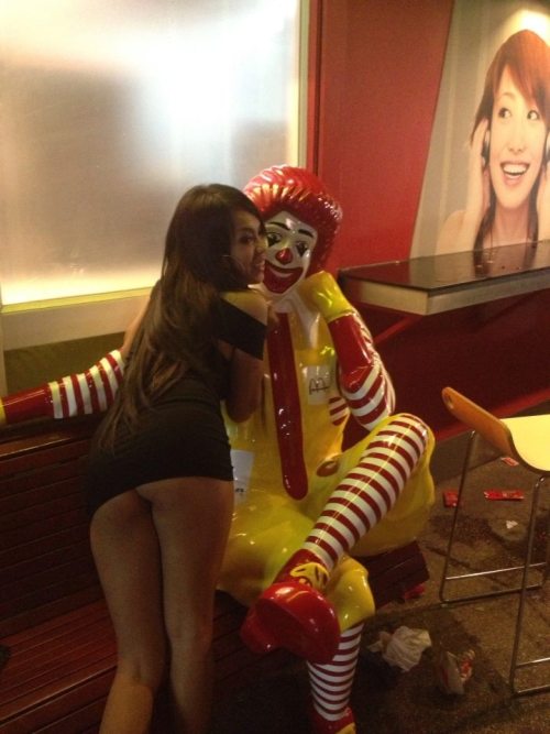 lekburiram:  When Ronald Mcdonald is getting more action than you, u know things are bad.  Yeah, so 