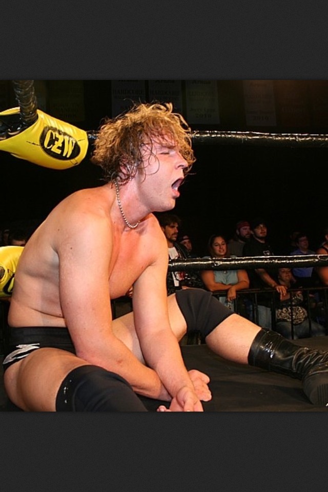 shieldlovereve:  marylovestheshield:  Dean Ambrose/Jon Moxley Spam! What a Hot Doofus!