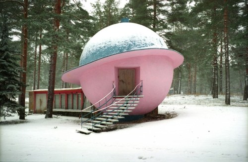 ufo-the-truth-is-out-there: The intergalactic charm of this small “pink planet house” ca