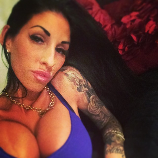 amateur-implant-pics:  azariabooty