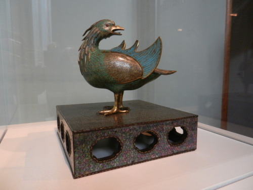 barnsburntdownnow:Incense burner in the shape of a birdChina, Ming dynasty (1368–1644), 15th century