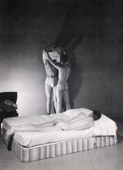 Ohthentic:  Malephoto:  Ph. George Platt Lynes  Quite Queer 