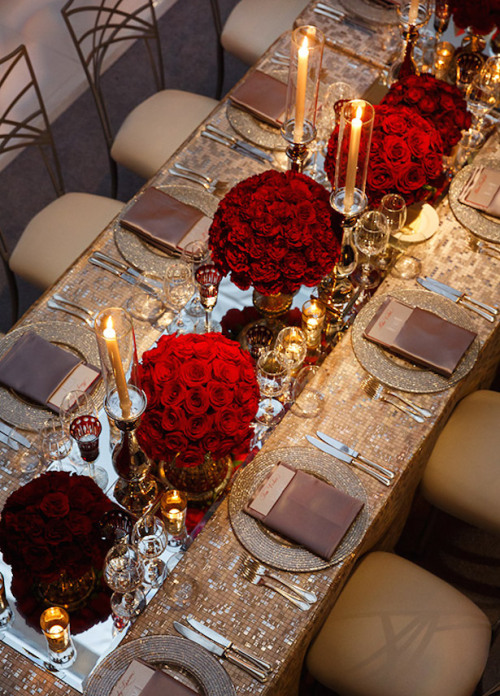 bellethemagazine:  Beautiful Mirror Wedding Ideas
