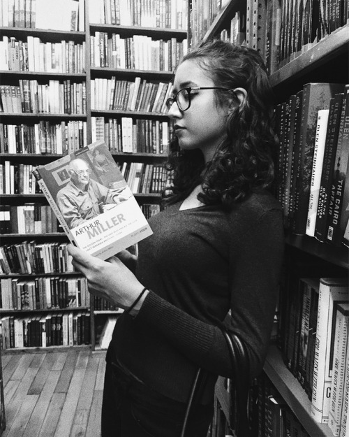 macrolit:  rainydayscoffeeandbooks: “Keep smiling, because life is a beautiful thing and there’s so 